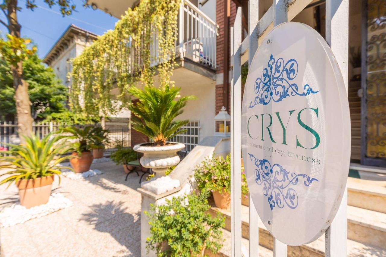 CRYS: Apartments, Holiday, Business, Verde Verona Exterior foto